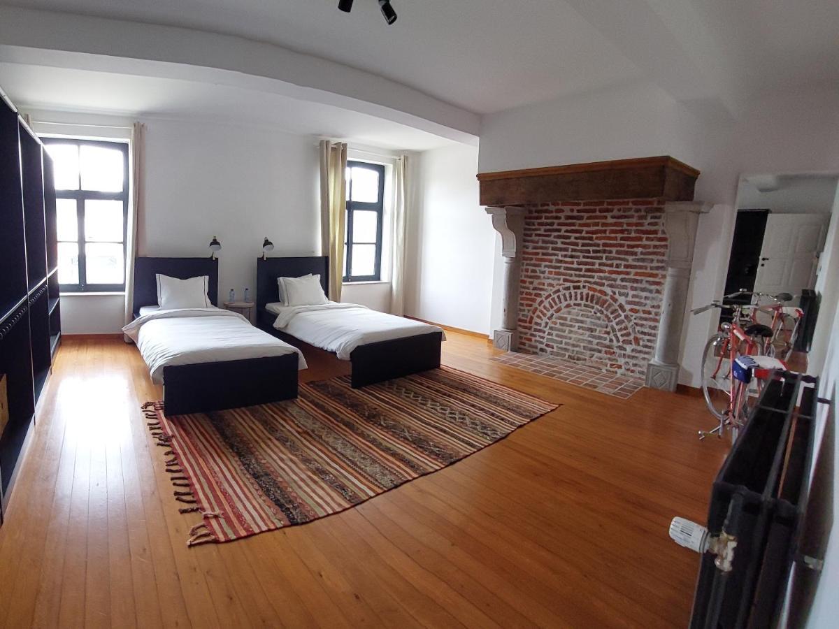B&B At Haras Petit-Hallet Hannut 外观 照片